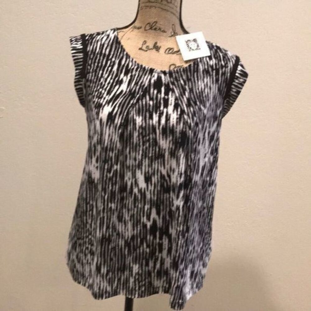 Anne Klein Adorable Top NWT